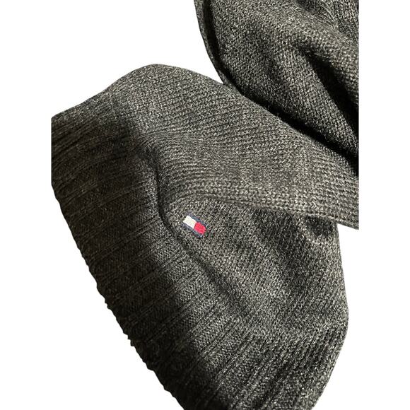 Tommy Hilfiger Long Gray Striped Scarf - Men's - Unisex - Picture 3 of 4